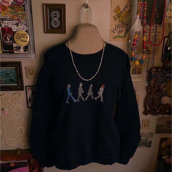 The Beatles Abbey Road Album Embroidered Sweatshirt Unisex Small Navy Blue - Picture 1 of 7